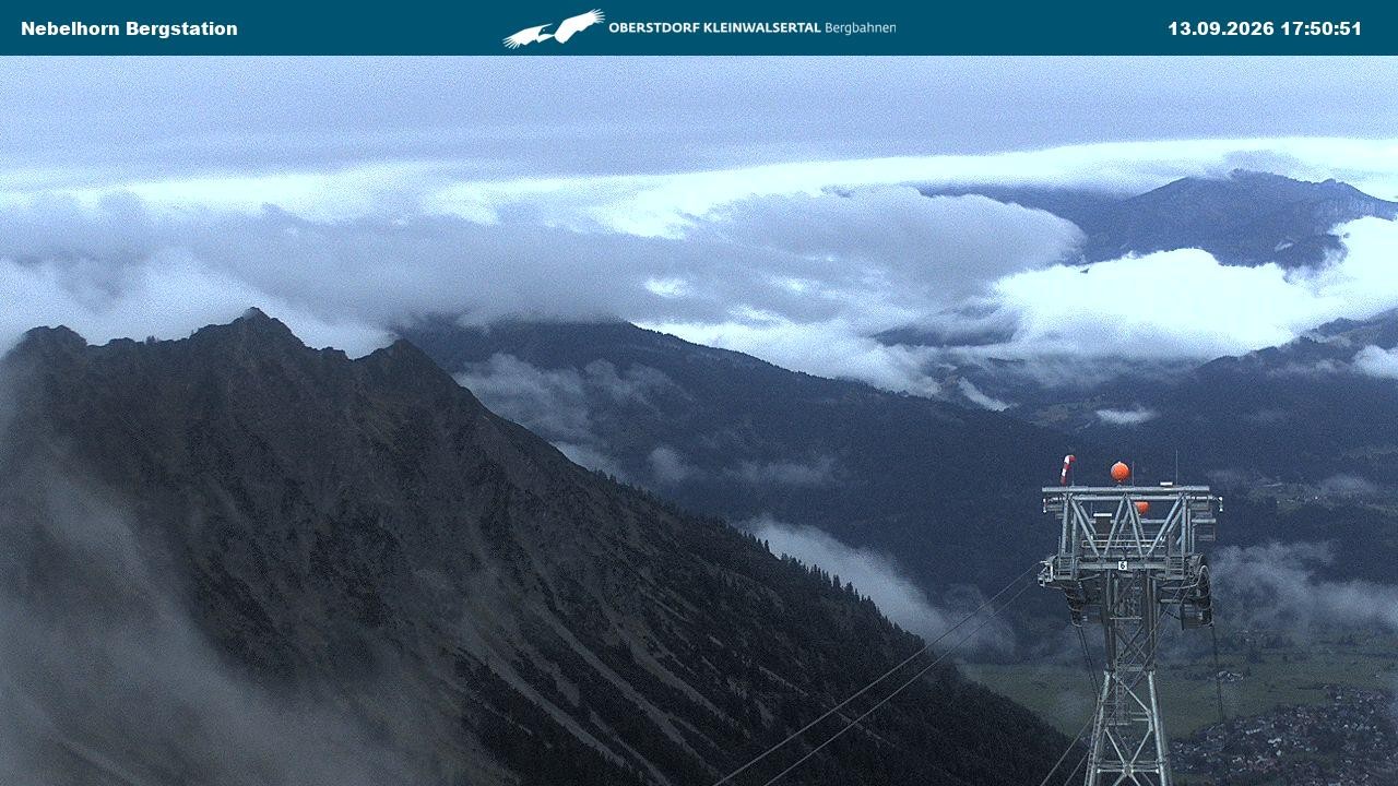 Archiv Foto Webcam Blick von der "Höfatsblick" Bergstation ins Tal