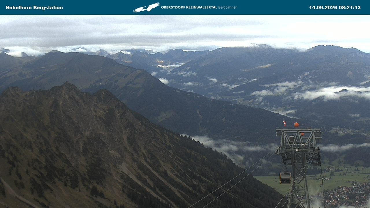 Archiv Foto Webcam Blick von der "Höfatsblick" Bergstation ins Tal