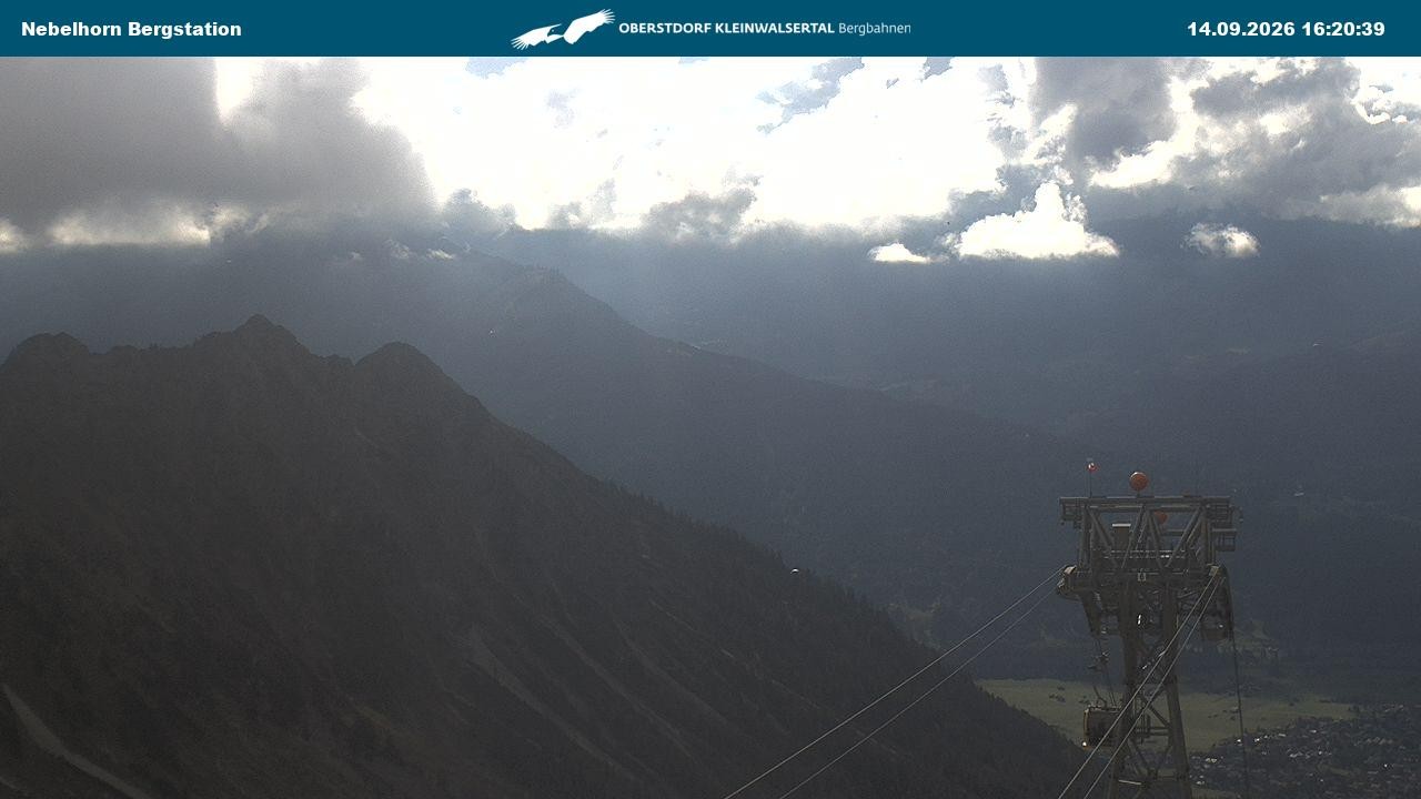 Archiv Foto Webcam Blick von der "Höfatsblick" Bergstation ins Tal