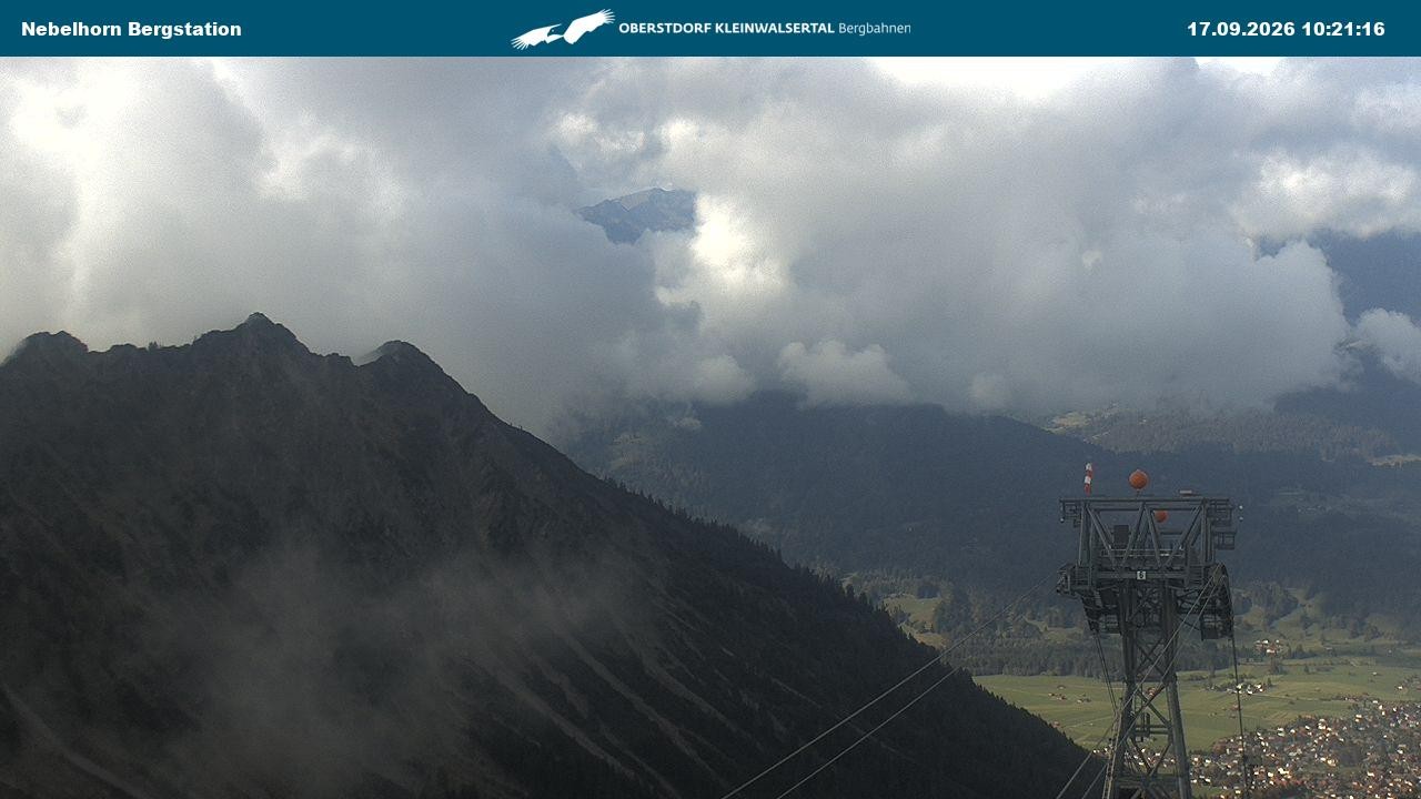 Archived image Webcam View from the "Höfatsblick" mountain station down the valley