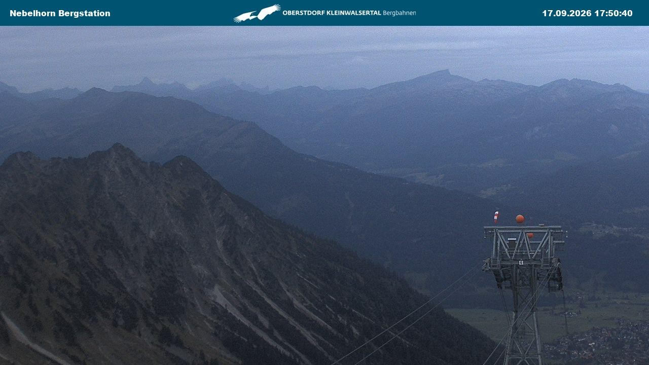 Archiv Foto Webcam Blick von der "Höfatsblick" Bergstation ins Tal