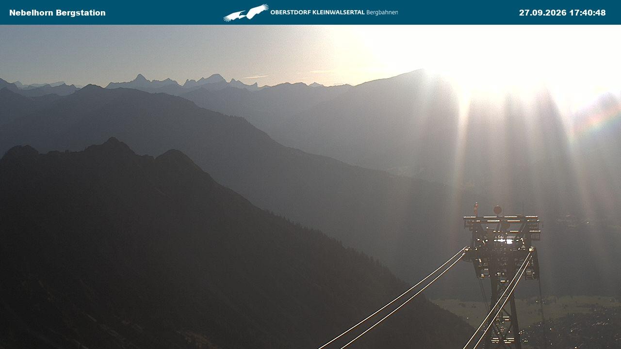 Archiv Foto Webcam Blick von der "Höfatsblick" Bergstation ins Tal