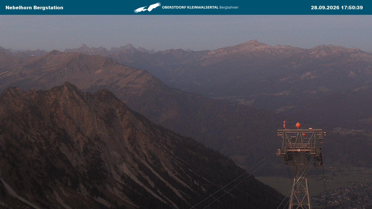 Archiv Foto Webcam Blick von der "Höfatsblick" Bergstation ins Tal