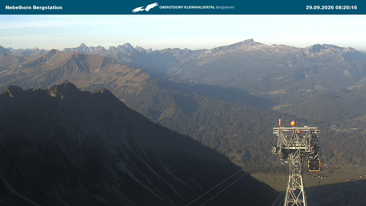 Archiv Foto Webcam Blick von der "Höfatsblick" Bergstation ins Tal