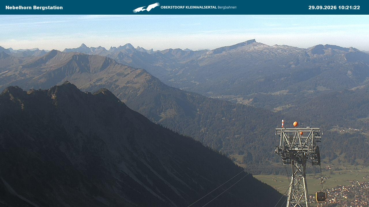 Archiv Foto Webcam Blick von der "Höfatsblick" Bergstation ins Tal