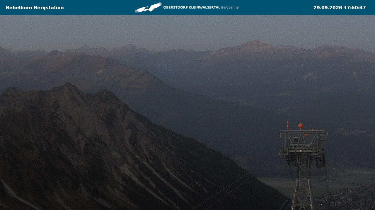 Archiv Foto Webcam Blick von der "Höfatsblick" Bergstation ins Tal