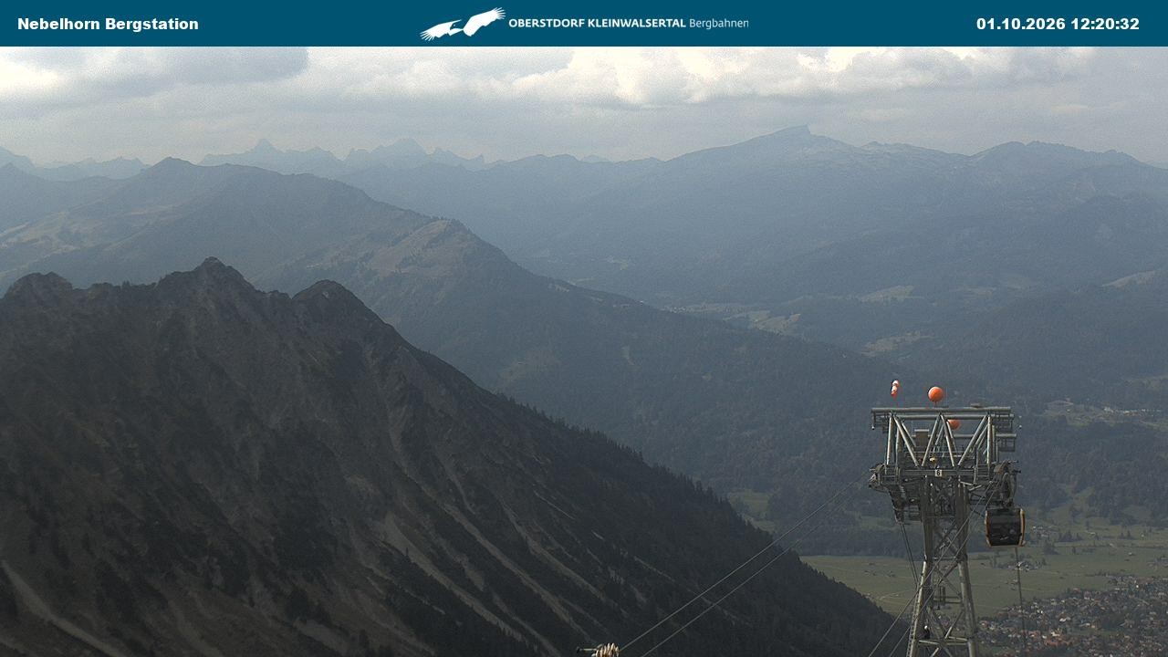 Archiv Foto Webcam Blick von der "Höfatsblick" Bergstation ins Tal
