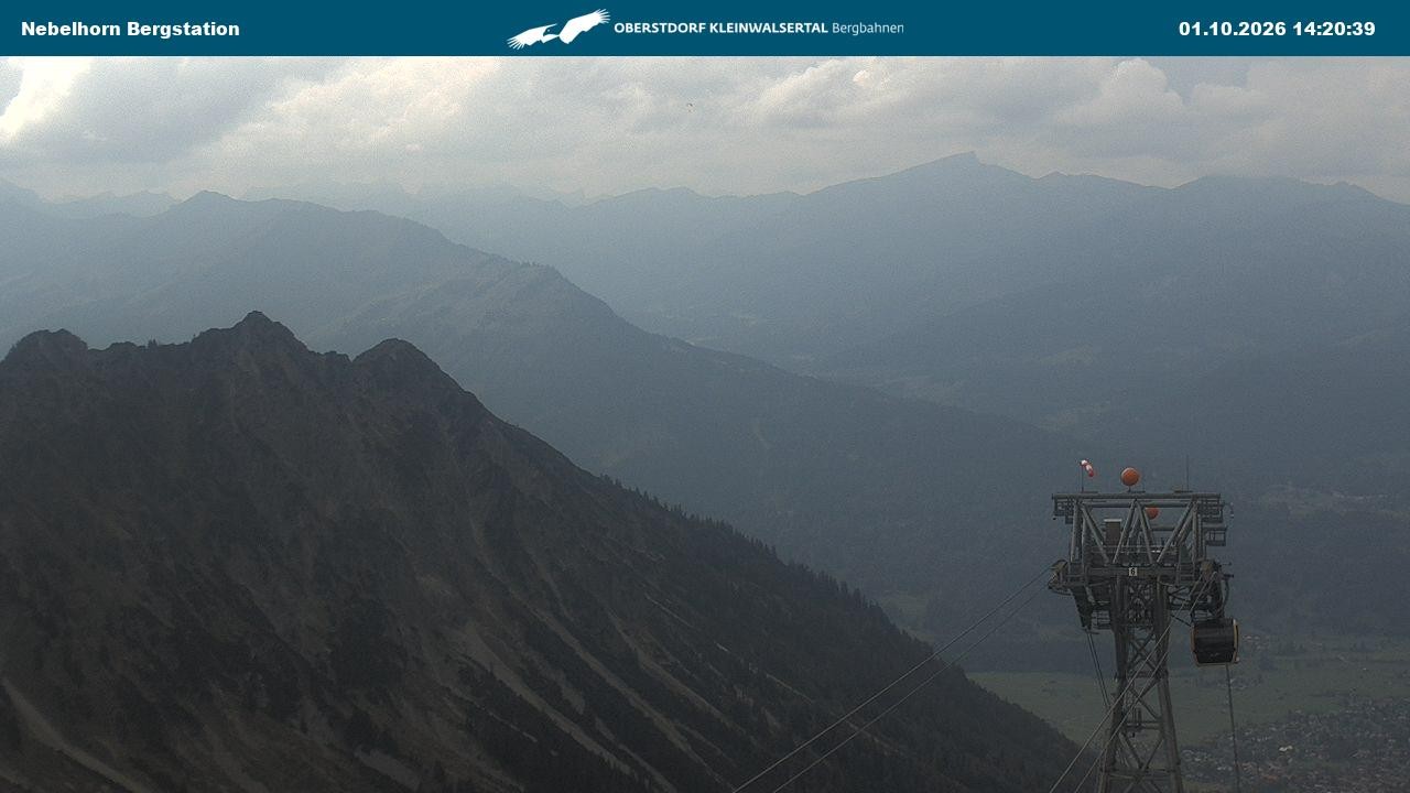 Archiv Foto Webcam Blick von der "Höfatsblick" Bergstation ins Tal