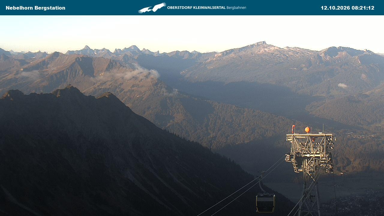 Archived image Webcam View from the "Höfatsblick" mountain station down the valley