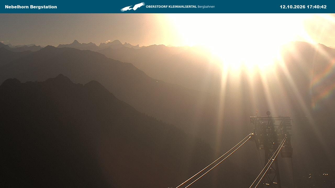 Archived image Webcam View from the "Höfatsblick" mountain station down the valley