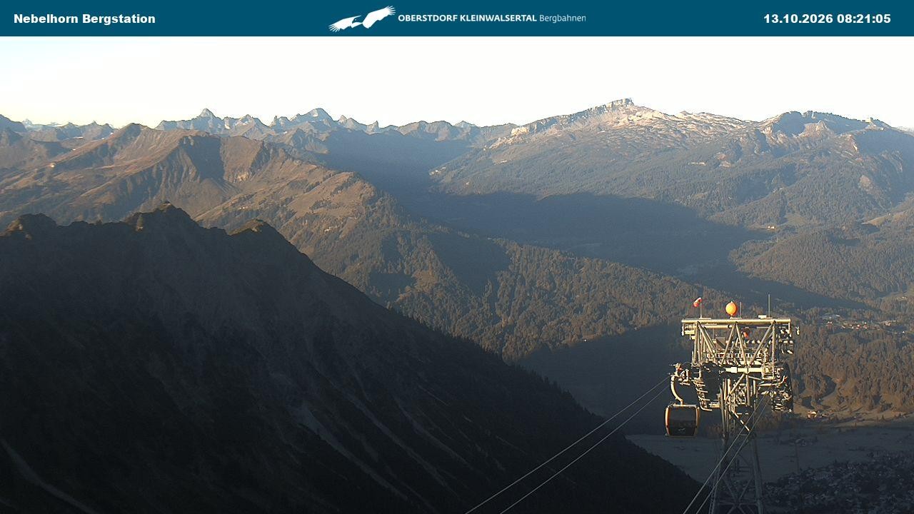 Archiv Foto Webcam Blick von der "Höfatsblick" Bergstation ins Tal