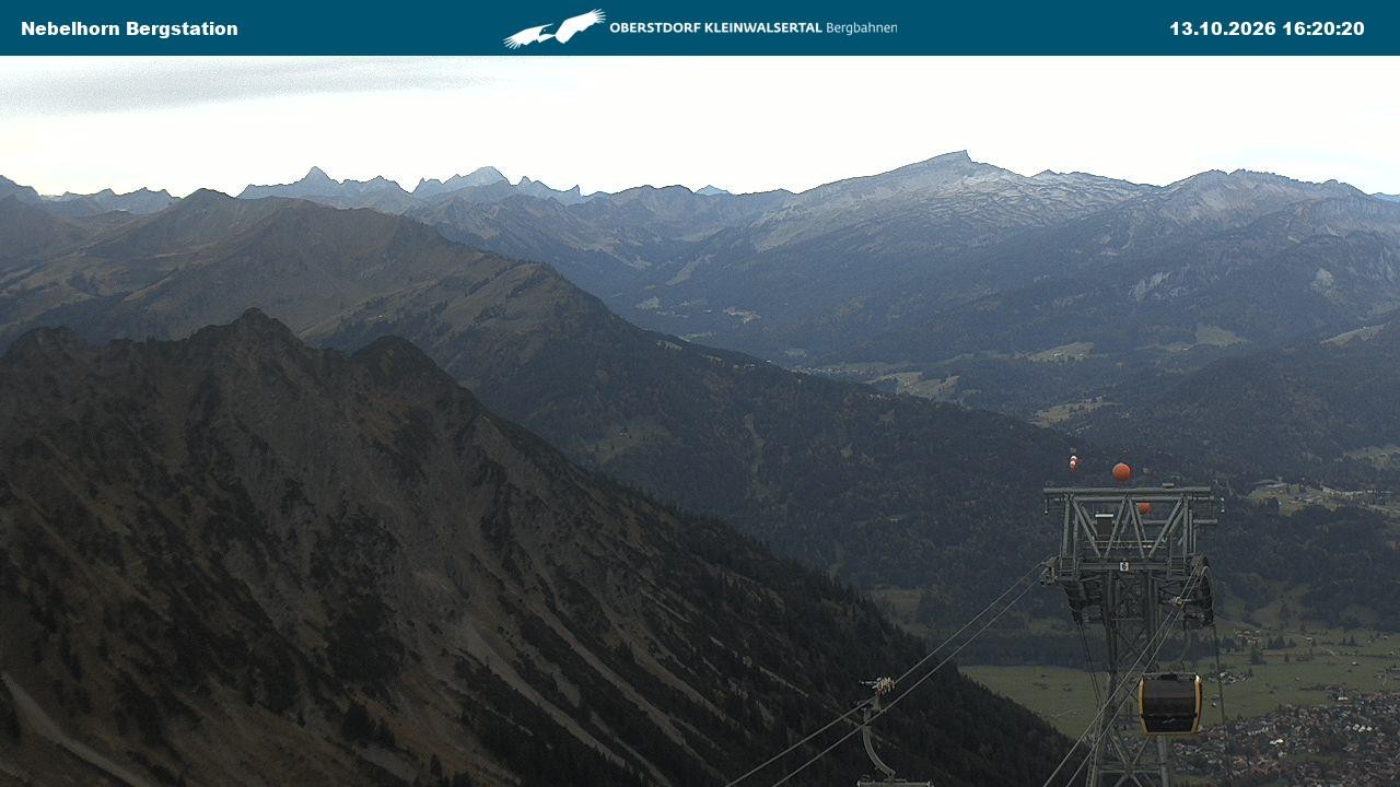 Archiv Foto Webcam Blick von der "Höfatsblick" Bergstation ins Tal