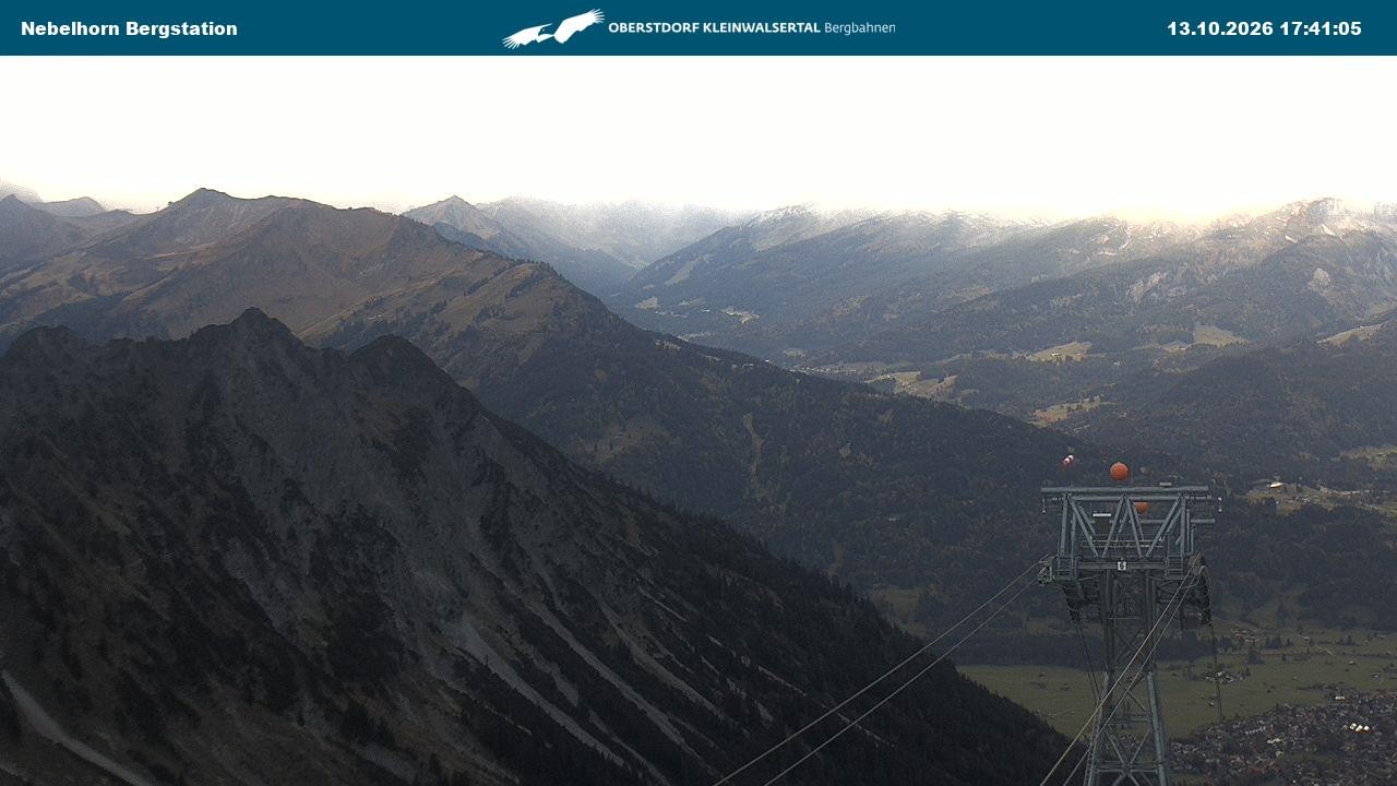 Archiv Foto Webcam Blick von der "Höfatsblick" Bergstation ins Tal