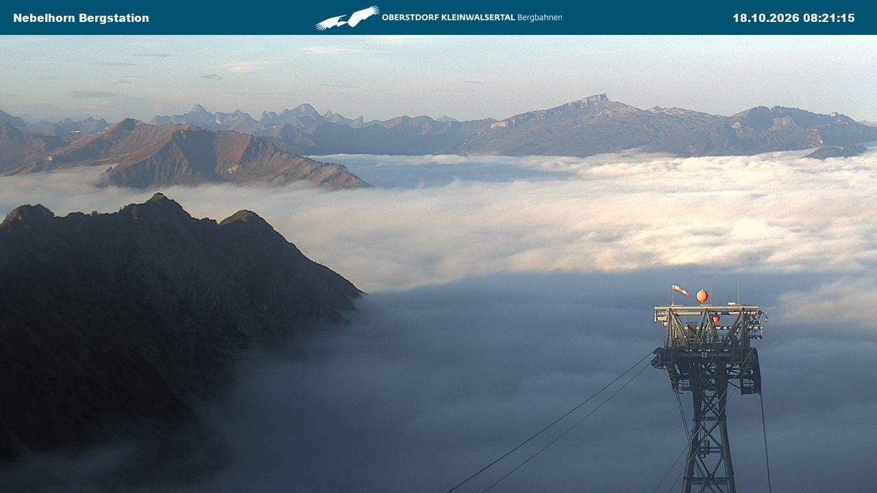 Archiv Foto Webcam Blick von der "Höfatsblick" Bergstation ins Tal