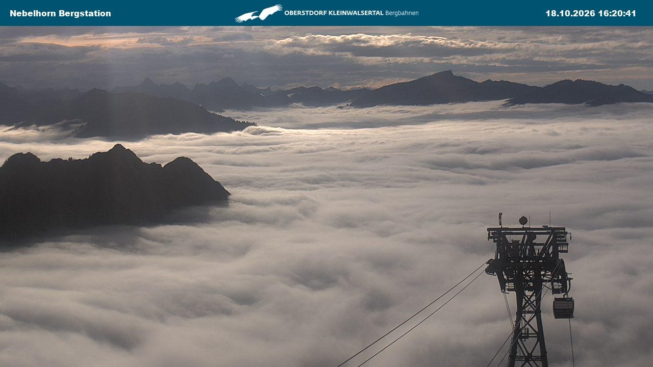 Archiv Foto Webcam Blick von der "Höfatsblick" Bergstation ins Tal