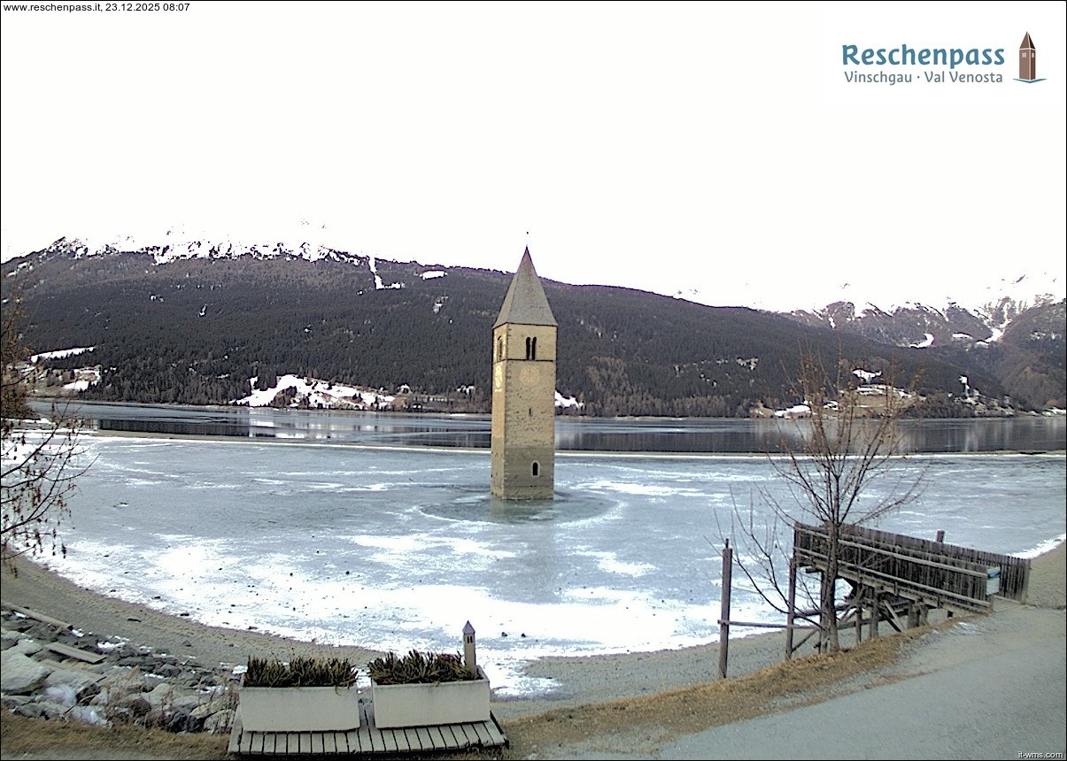 Archiv Foto Webcam Reschensee mit versunkenem Turm