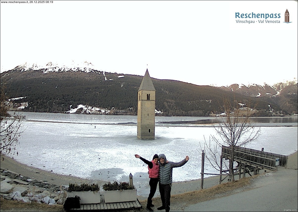 Archiv Foto Webcam Reschensee mit versunkenem Turm