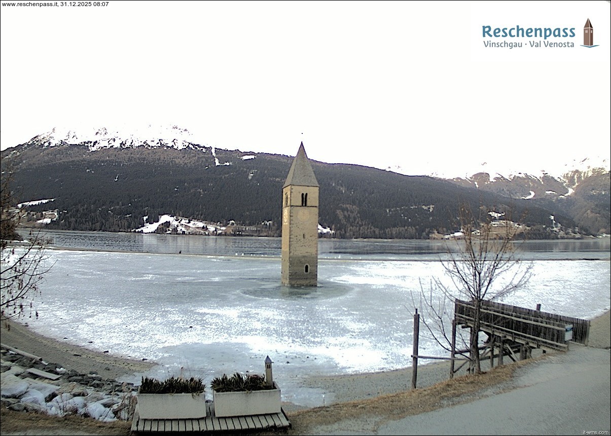 Archiv Foto Webcam Reschensee mit versunkenem Turm