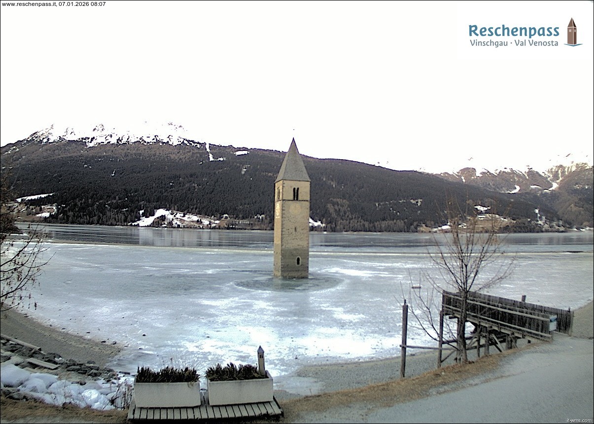 Archiv Foto Webcam Reschensee mit versunkenem Turm