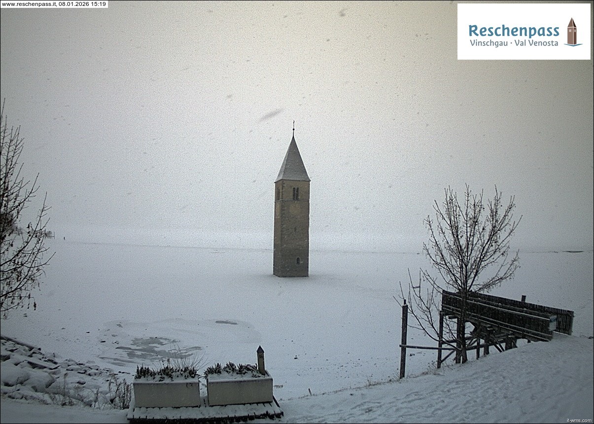 Archived image Webcam Lake Resia and the symbol of Venosta Valley
