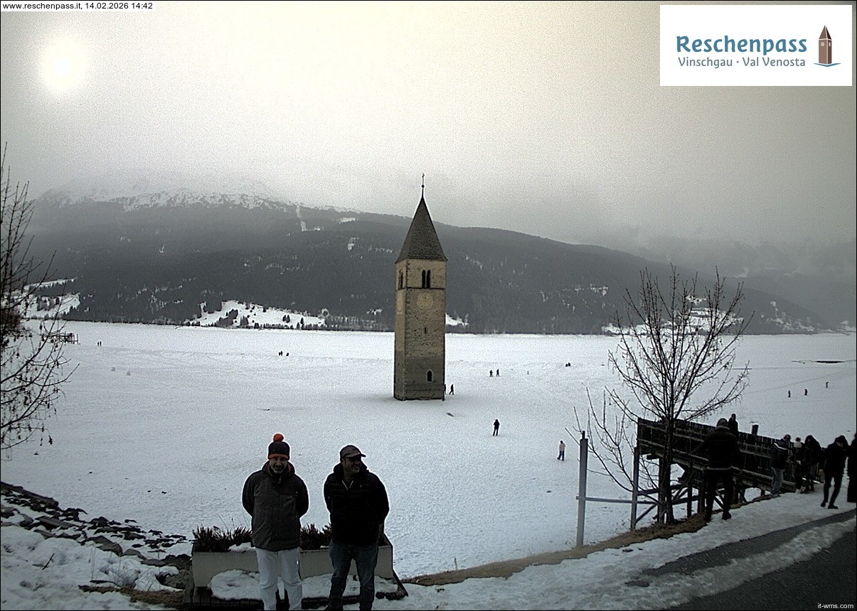 Archiv Foto Webcam Reschensee mit versunkenem Turm