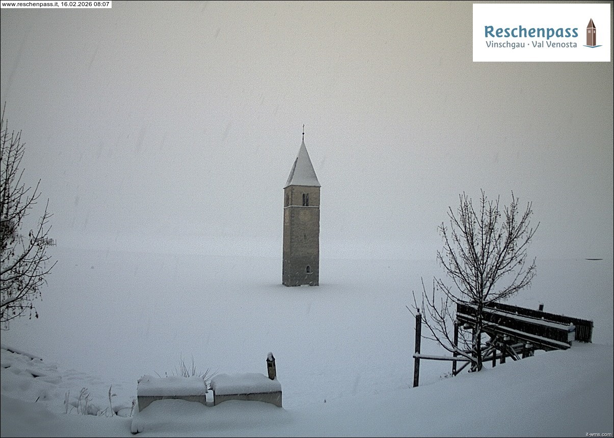 Archiv Foto Webcam Reschensee mit versunkenem Turm