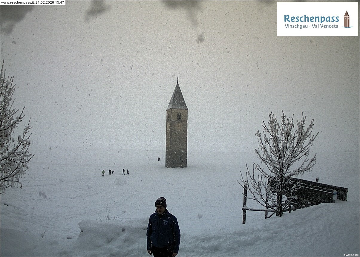 Archiv Foto Webcam Reschensee mit versunkenem Turm