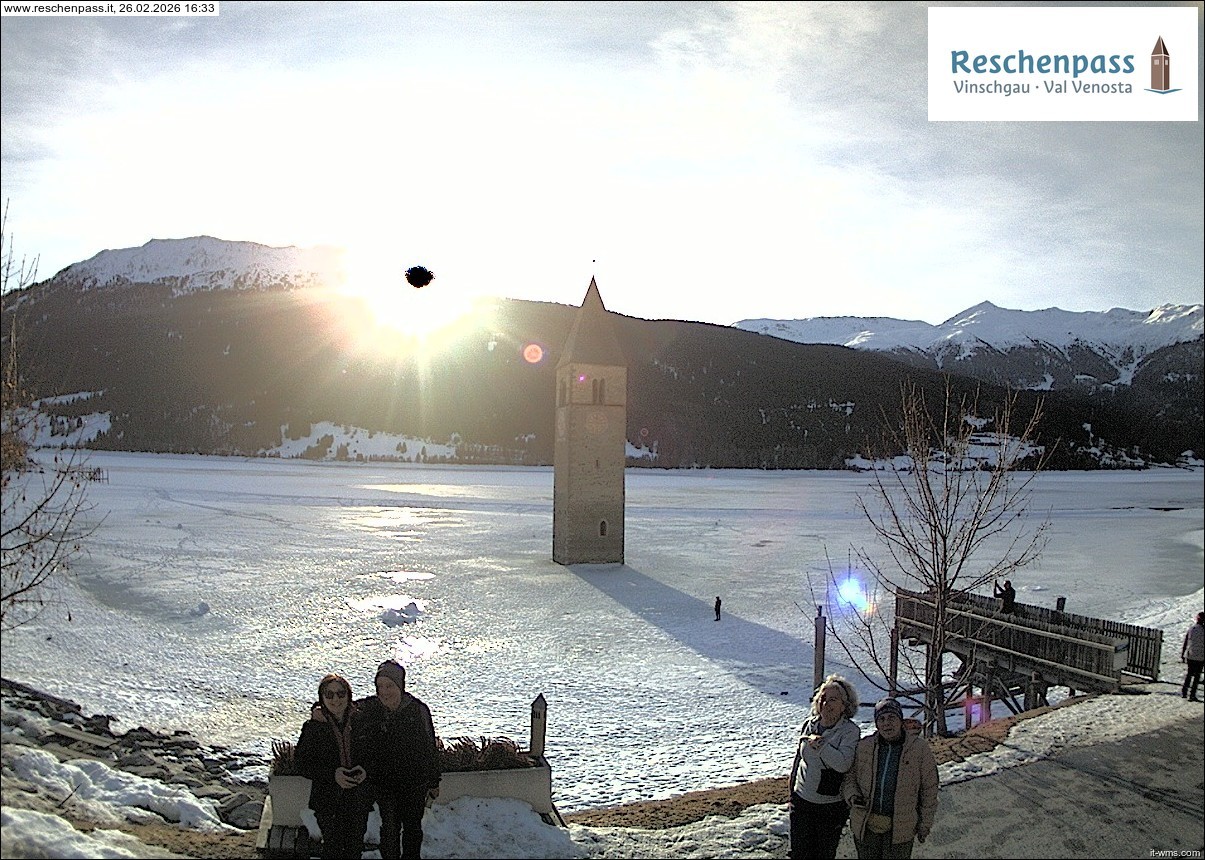 Archived image Webcam Lake Resia and the symbol of Venosta Valley