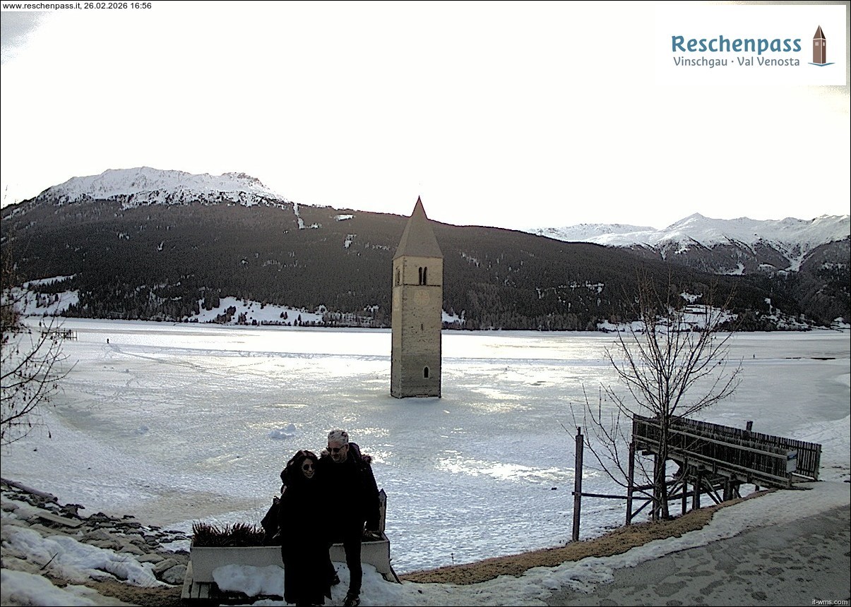 Archived image Webcam Lake Resia and the symbol of Venosta Valley