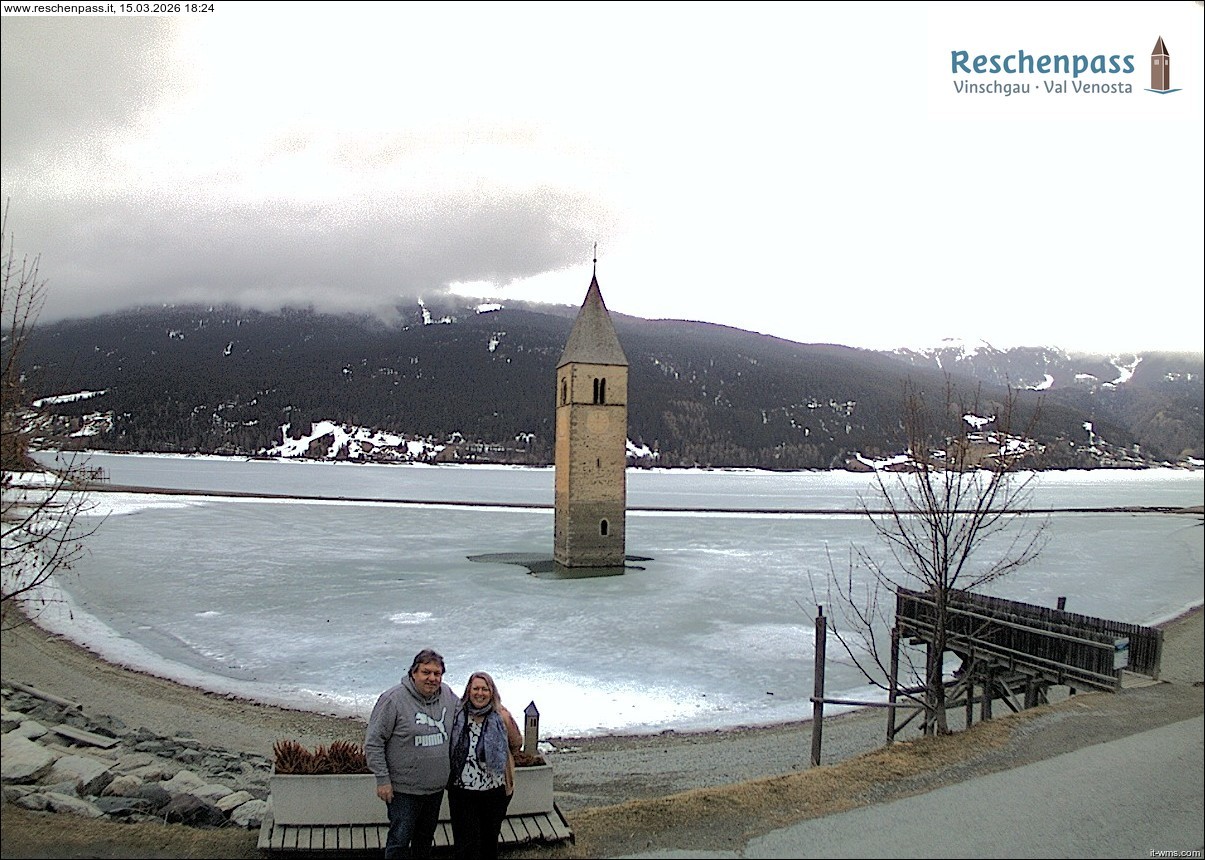 Archiv Foto Webcam Reschensee mit versunkenem Turm