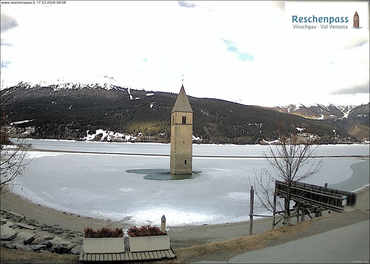 Archived image Webcam Lake Resia and the symbol of Venosta Valley