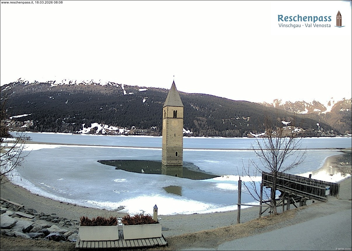 Archived image Webcam Lake Resia and the symbol of Venosta Valley