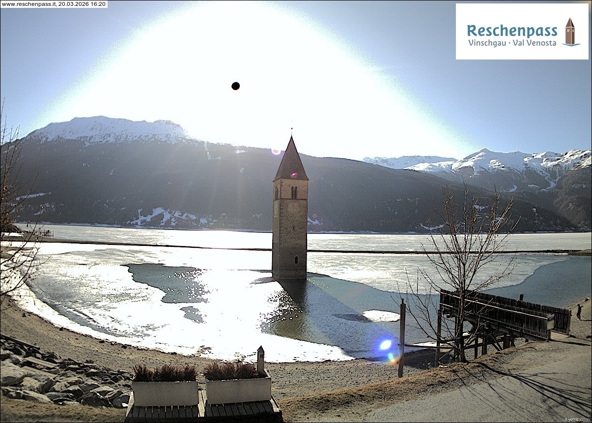 Archived image Webcam Lake Resia and the symbol of Venosta Valley
