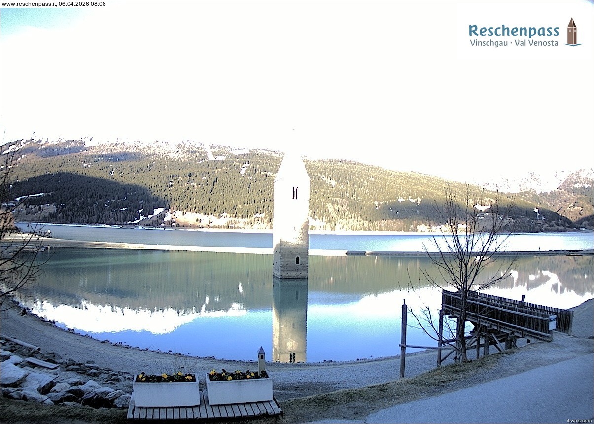 Archiv Foto Webcam Reschensee mit versunkenem Turm