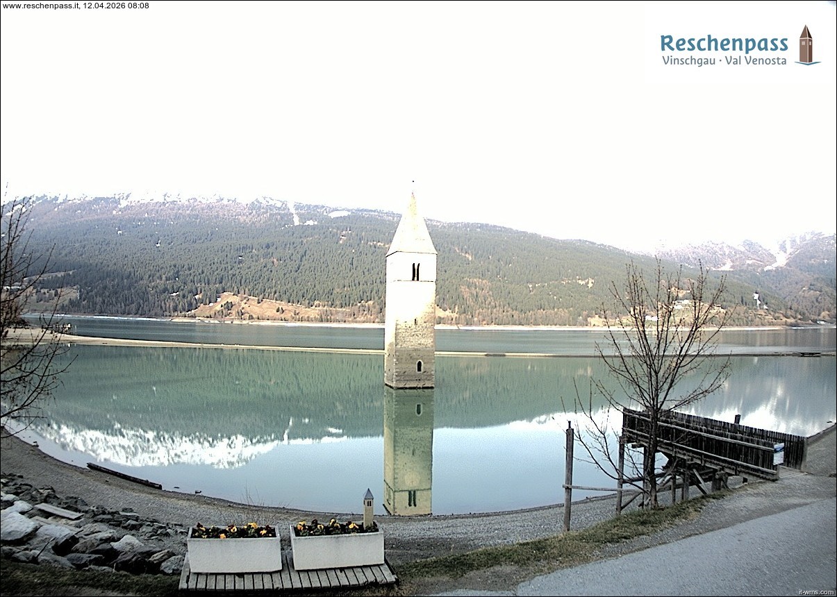 Archiv Foto Webcam Reschensee mit versunkenem Turm