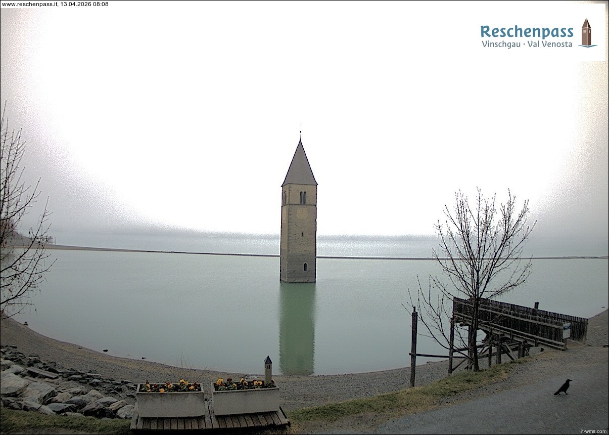 Archived image Webcam Lake Resia and the symbol of Venosta Valley