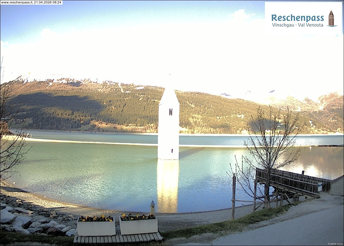Archiv Foto Webcam Reschensee mit versunkenem Turm