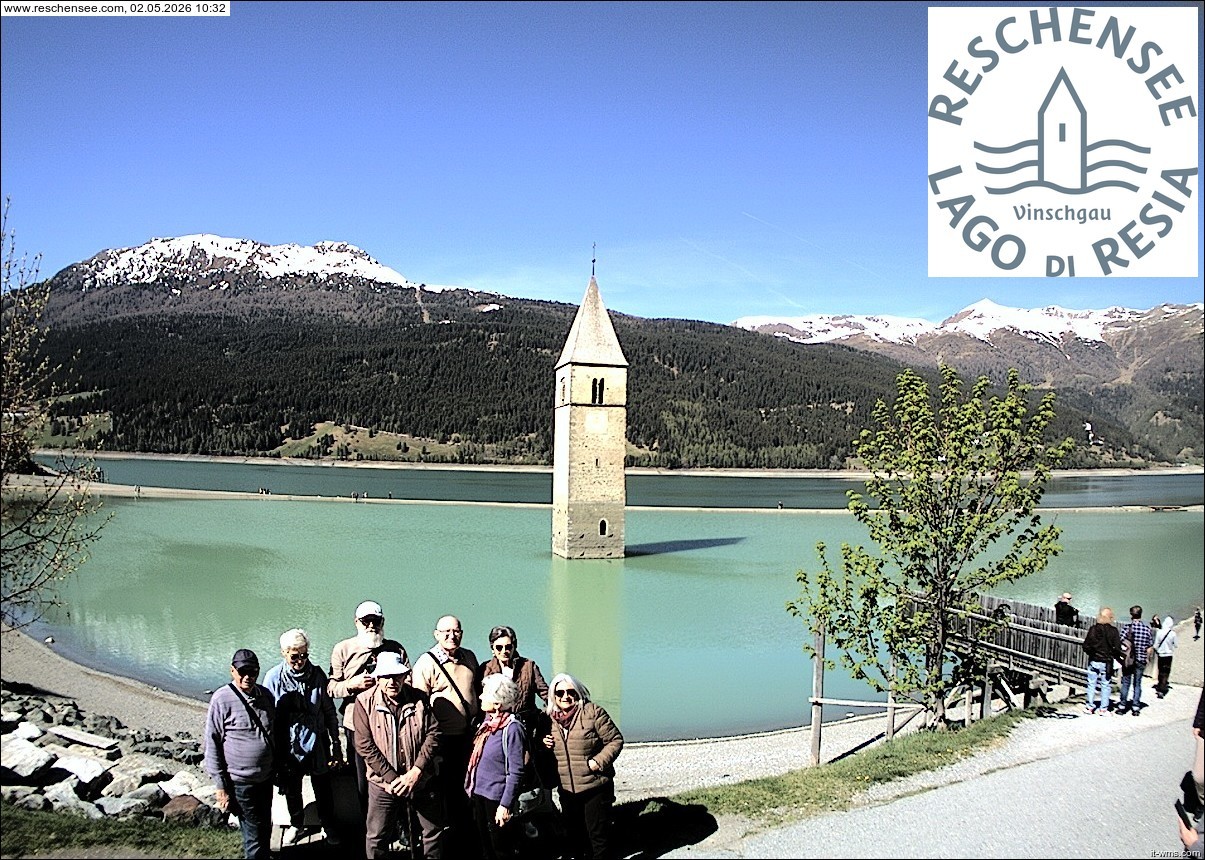 Archived image Webcam Lake Resia and the symbol of Venosta Valley