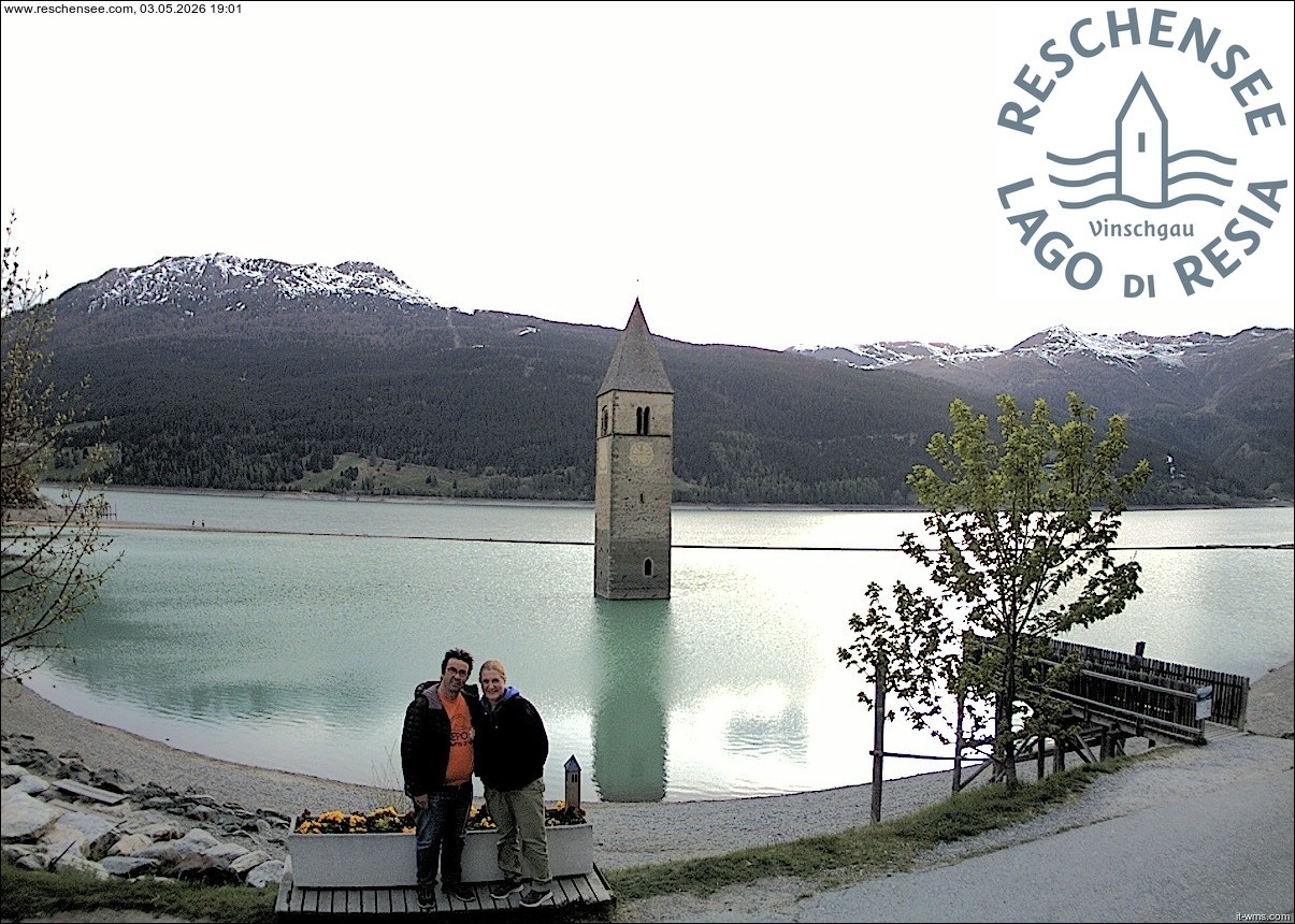 Archiv Foto Webcam Reschensee mit versunkenem Turm