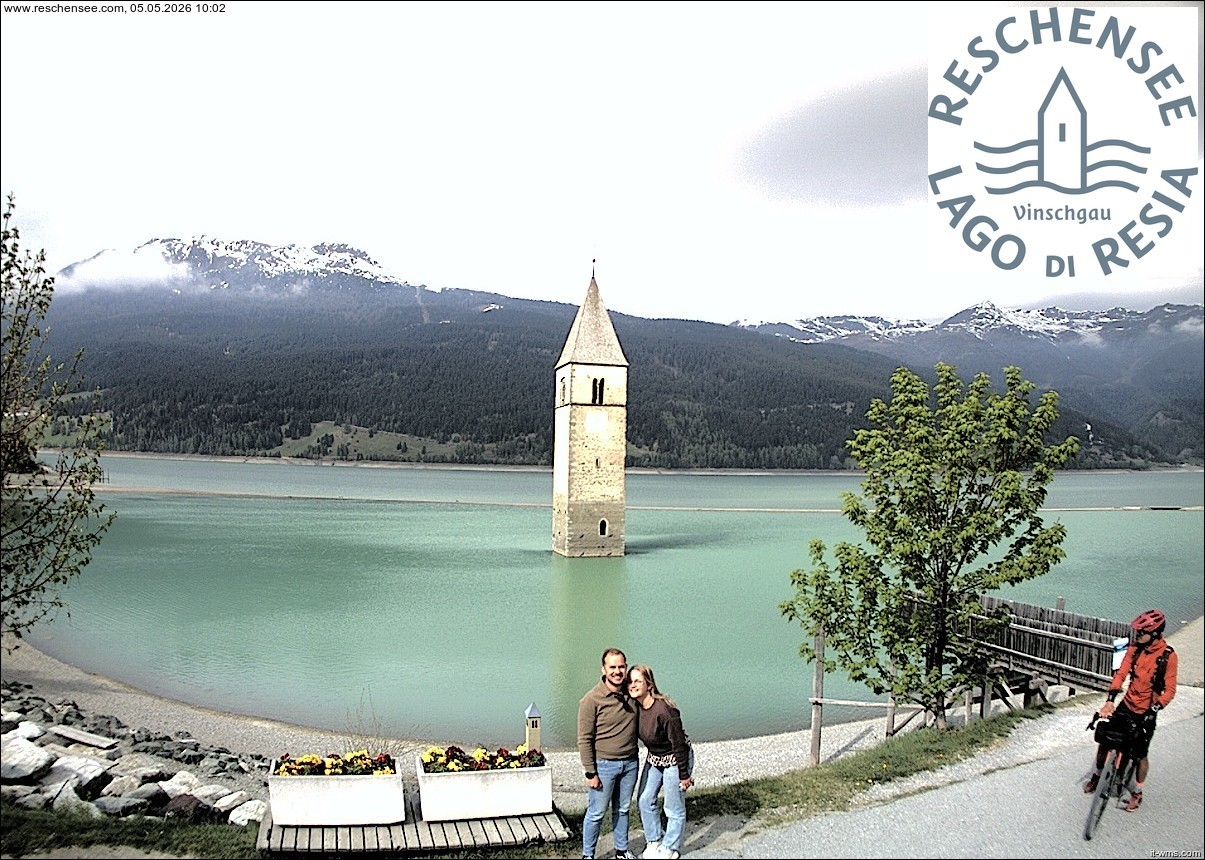Archiv Foto Webcam Reschensee mit versunkenem Turm