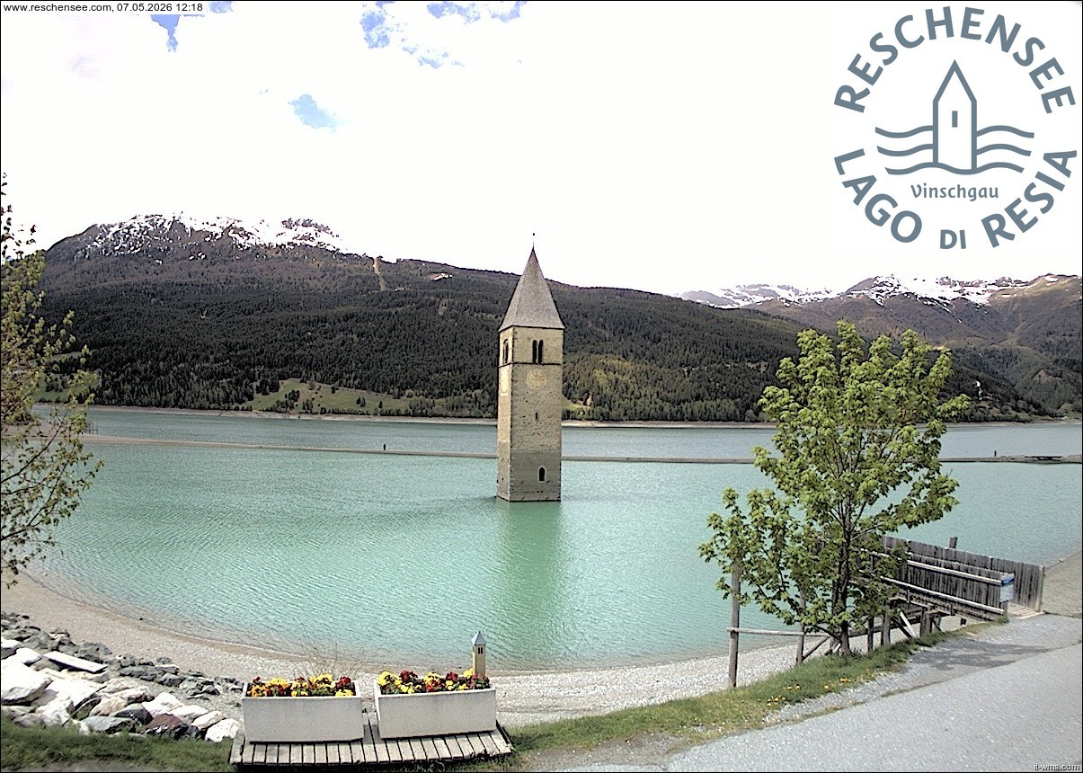 Archiv Foto Webcam Reschensee mit versunkenem Turm
