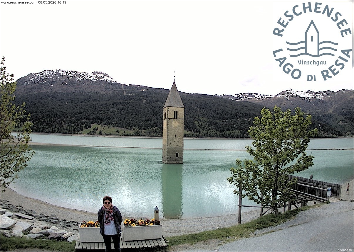 Archiv Foto Webcam Reschensee mit versunkenem Turm