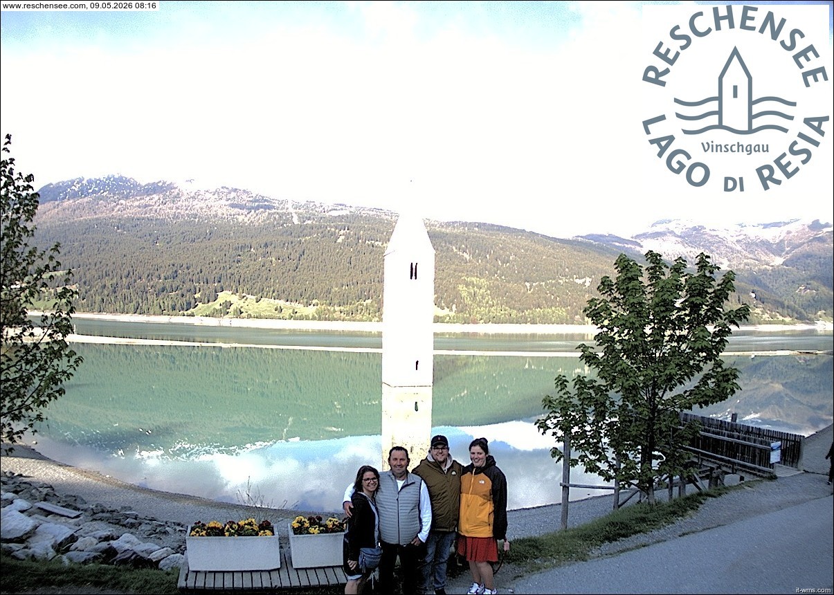Archived image Webcam Lake Resia and the symbol of Venosta Valley