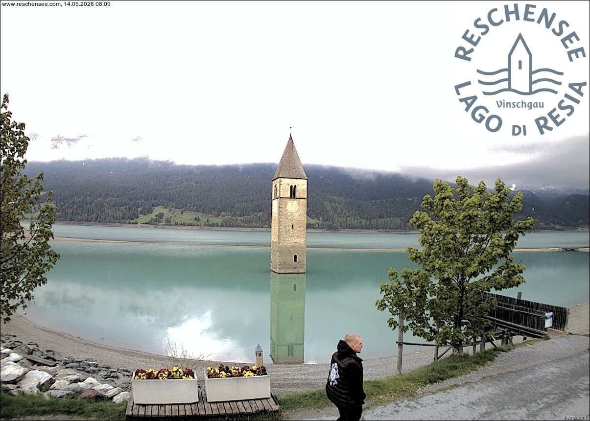 Archiv Foto Webcam Reschensee mit versunkenem Turm