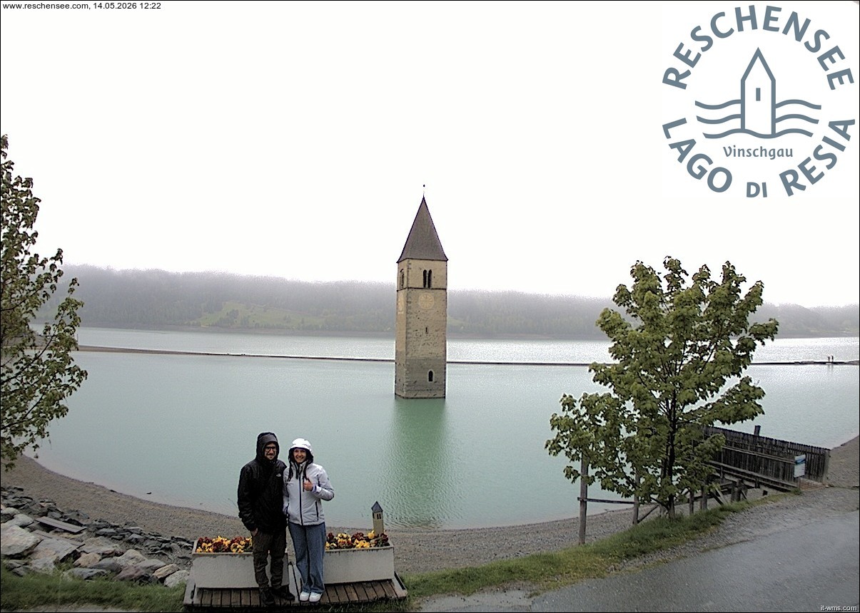 Archived image Webcam Lake Resia and the symbol of Venosta Valley