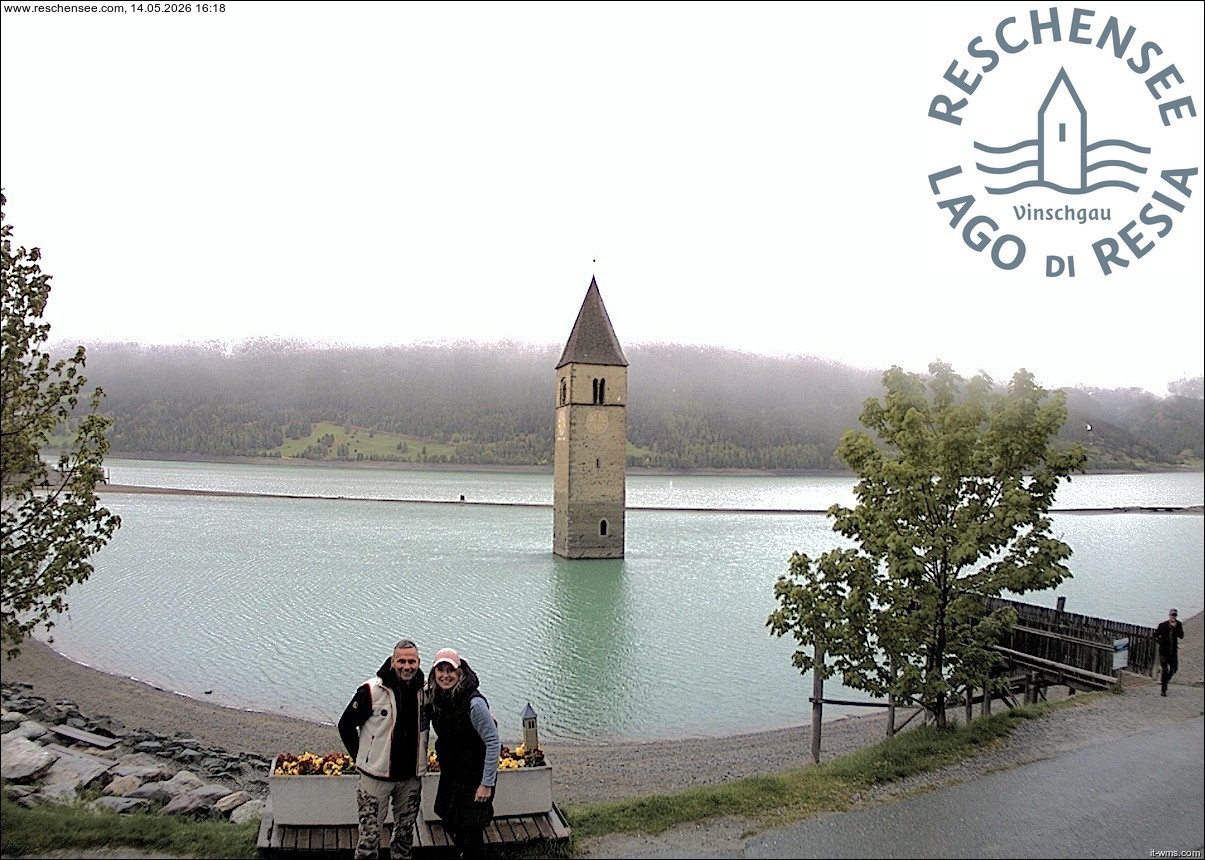 Archived image Webcam Lake Resia and the symbol of Venosta Valley