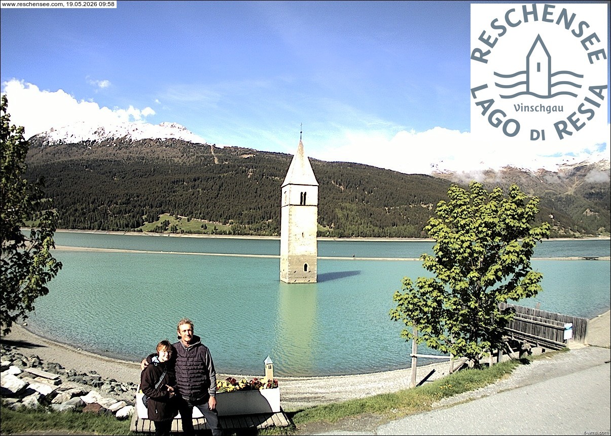 Archiv Foto Webcam Reschensee mit versunkenem Turm