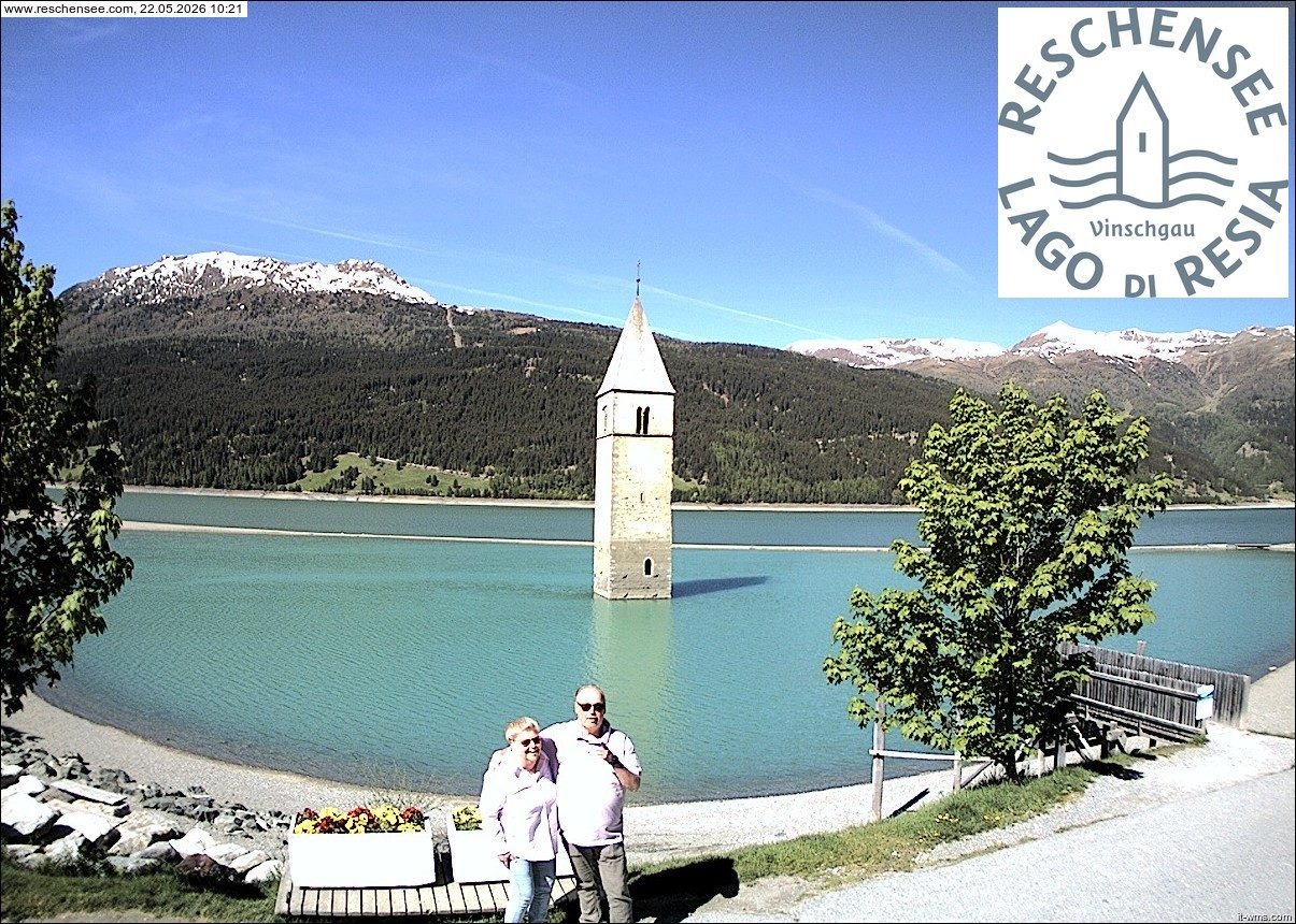Archived image Webcam Lake Resia and the symbol of Venosta Valley