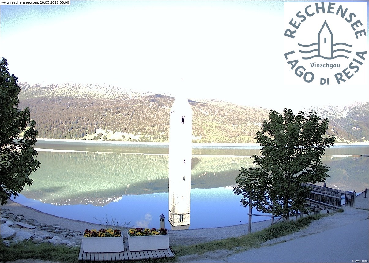 Archived image Webcam Lake Resia and the symbol of Venosta Valley