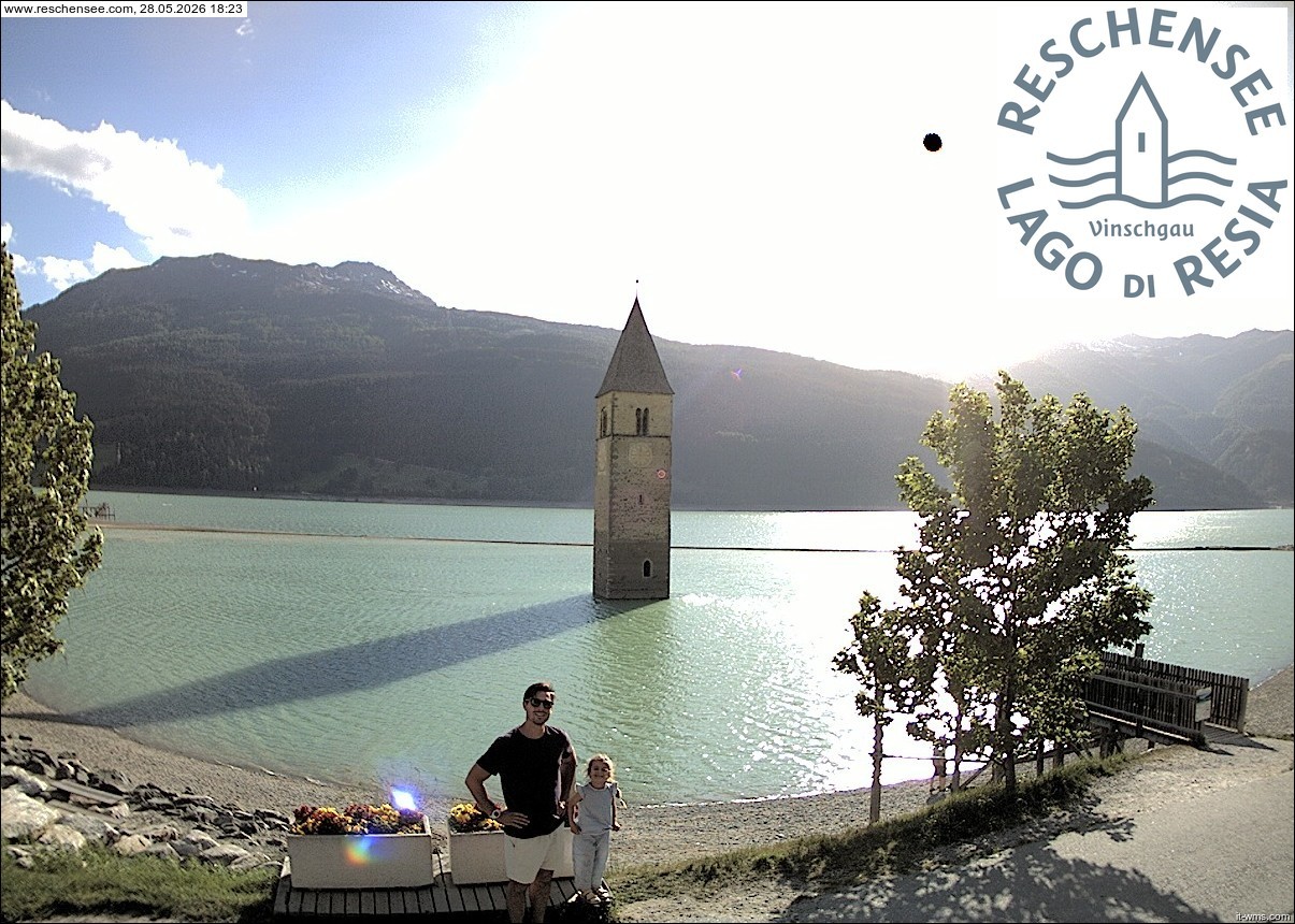 Archiv Foto Webcam Reschensee mit versunkenem Turm